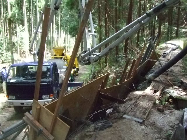 サンヨーハウス株式会社 コンクリートポンプ車 種類豊富なログハウス